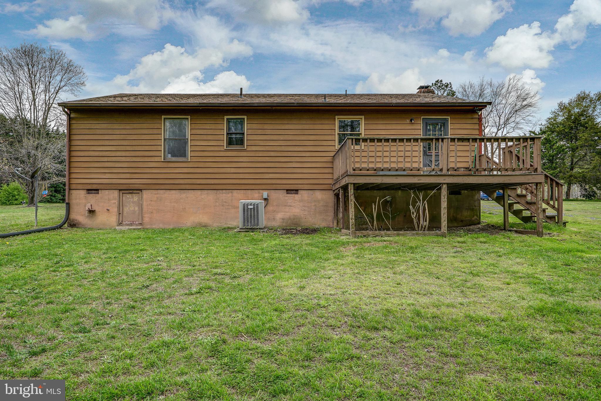 144 Buckner Road Bumpass, VA 23024 - Photo 33 of 46 Back of house