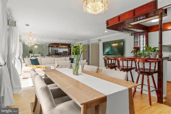 $235,000 | 115 East Kings Highway Highway, Unit 252, Maple Shade, NJ 08052
