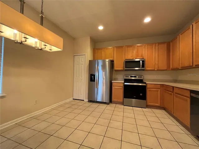 $2,499 | 2923 Sweetspire Circle, Oviedo, FL 32766