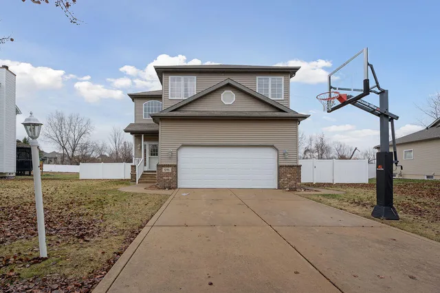 $465,000 | 1216 Saratoga Avenue, Schererville, IN 46375