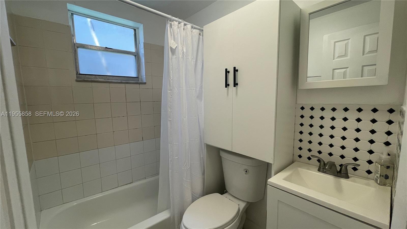 1043 Northwest 2nd Street, Unit 9 Miami, FL 33128 - Photo 13 of 19