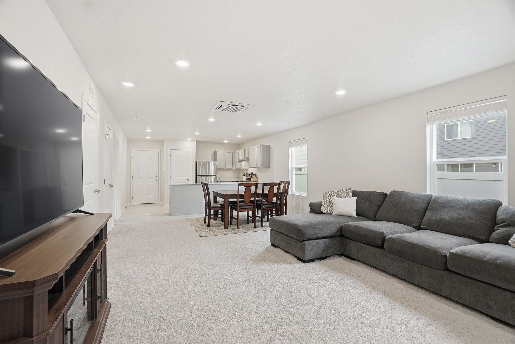 4527 West Connaught Avenue Spokane, WA 99208 - Photo 6 of 28