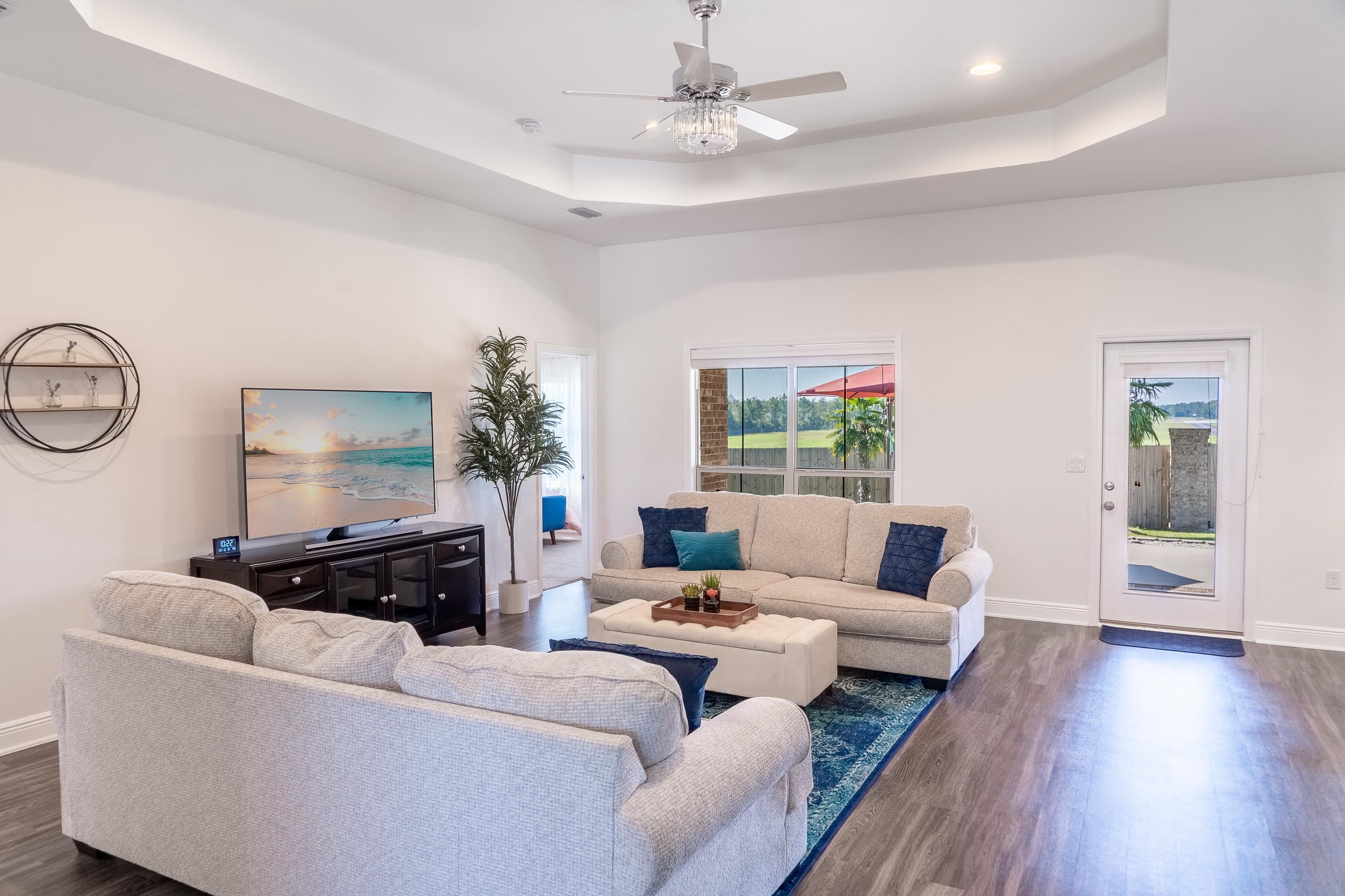 18926 Isleworth Way Foley, AL 36535 - Photo 9 of 33 Living Room