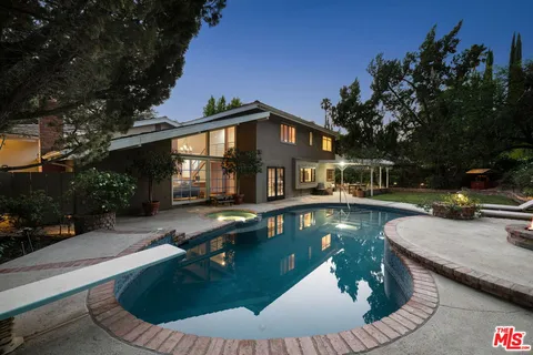 $1,825,000 | 5320 Orrville Avenue, Woodland Hills, CA 91367