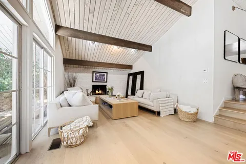 $1,825,000 | 5320 Orrville Avenue, Woodland Hills, CA 91367