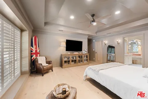 $1,825,000 | 5320 Orrville Avenue, Woodland Hills, CA 91367