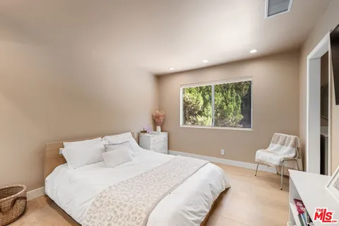 $1,825,000 | 5320 Orrville Avenue, Woodland Hills, CA 91367