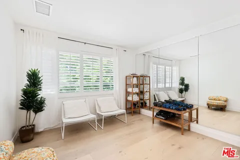 $1,825,000 | 5320 Orrville Avenue, Woodland Hills, CA 91367