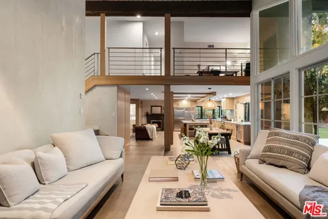 $1,825,000 | 5320 Orrville Avenue, Woodland Hills, CA 91367