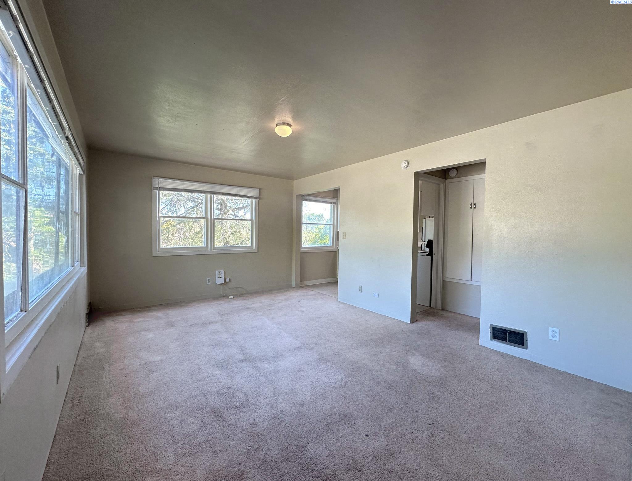 1145 Myrtle Street Pullman, WA 99163 - Photo 2 of 10 Gallery Image 2