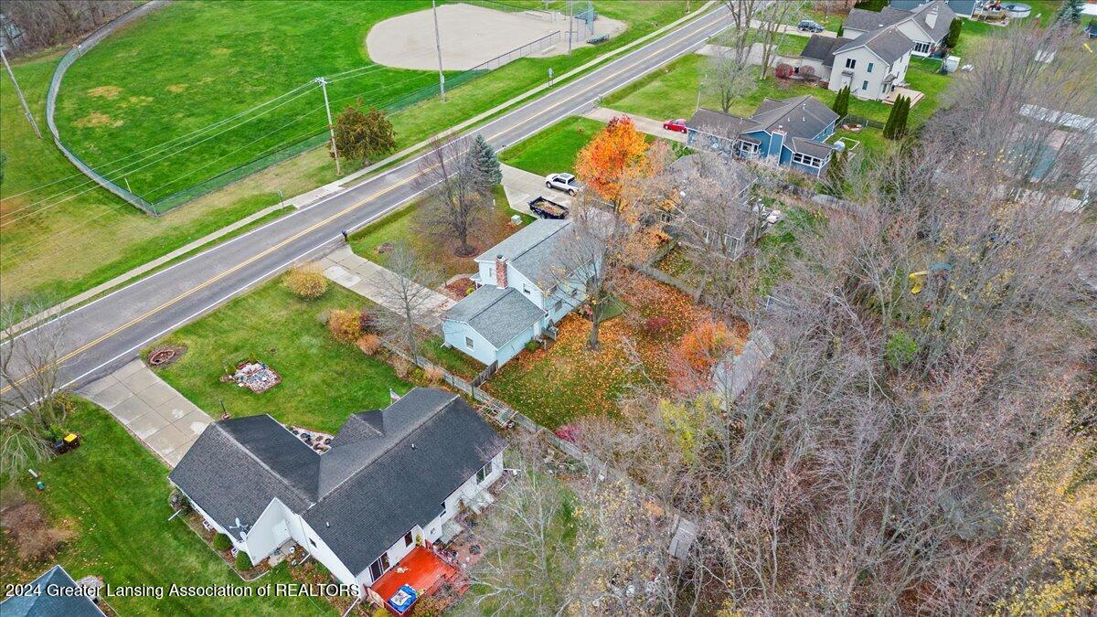 2280 Pine Tree Road Holt, MI 48842 - Photo 27 of 32 22-Media Jett - 04