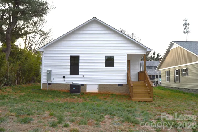 $1,900 | 620 West Bell Street, Statesville, NC 28677