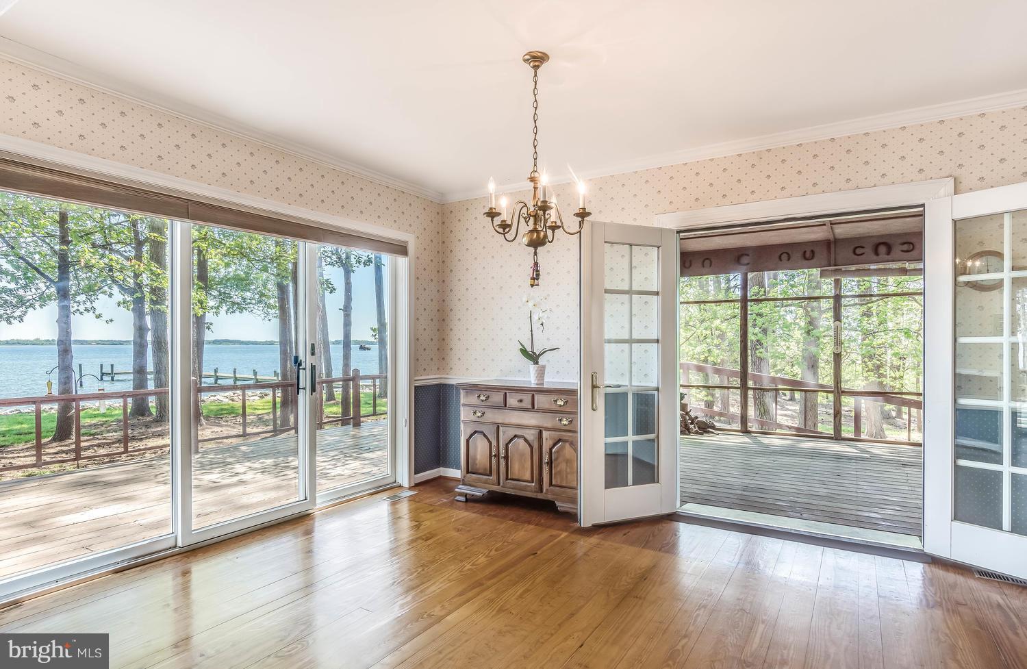 1615 Chancellor Point Road Trappe, MD 21673 - Photo 15 of 32 Dining Area