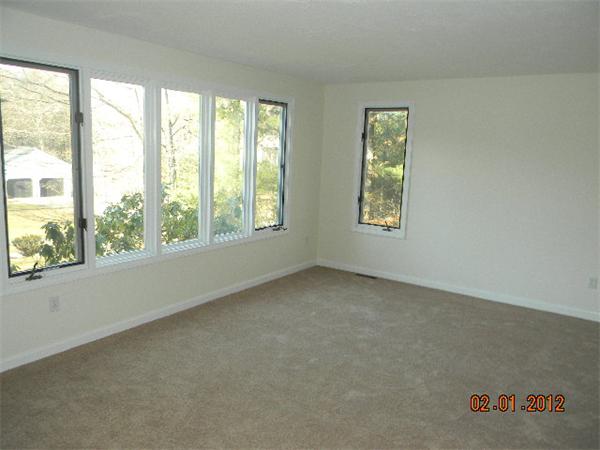 14 Niantic Road Sharon, MA 02067 - Photo 8 of 10 Gallery Image 8