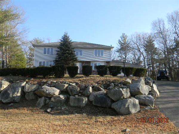 14 Niantic Road Sharon, MA 02067 - Photo 9 of 10 Gallery Image 9