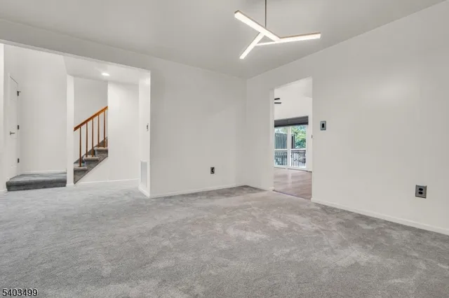 $438,000 | 189 Kemper Court, Hackettstown, NJ 07840