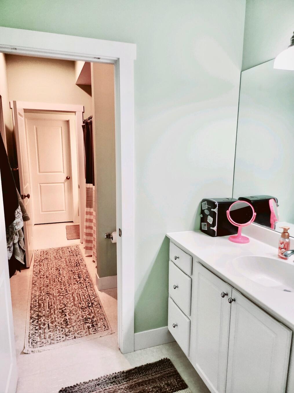 615 Summer Ridge Parkway St. Joseph, MI 49085 - Photo 27 of 33 20221017_175832