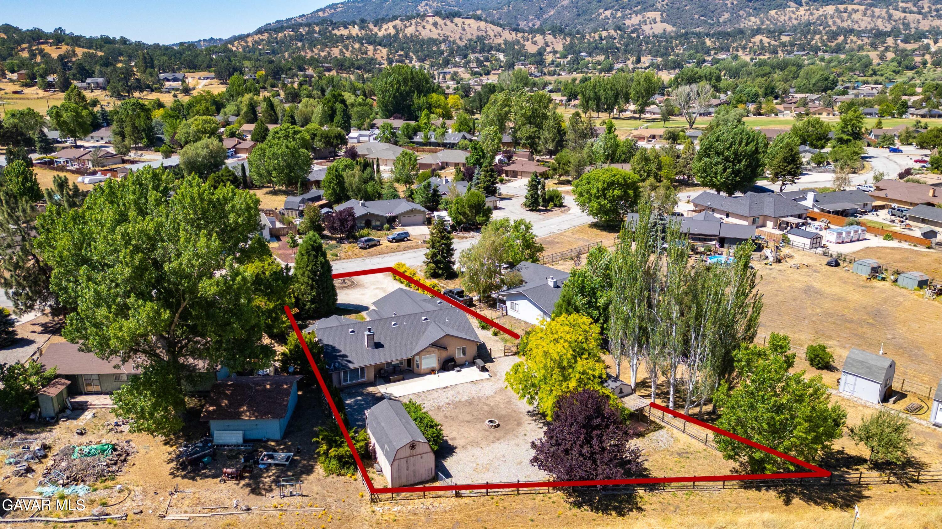 29960 Caddy Lane Tehachapi, CA 93561 - Photo 35 of 37 29960 Caddy Ln-39