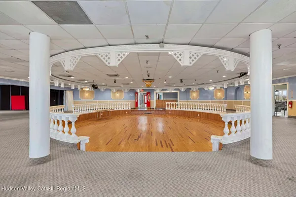 $990,000 | 423 Broadway, Ulster Park, NY 12487