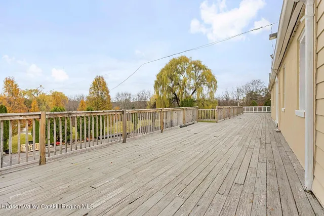 $990,000 | 423 Broadway, Ulster Park, NY 12487