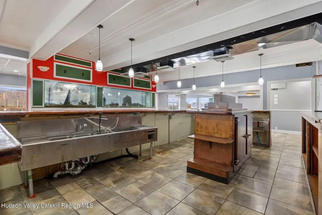 $990,000 | 423 Broadway, Ulster Park, NY 12487