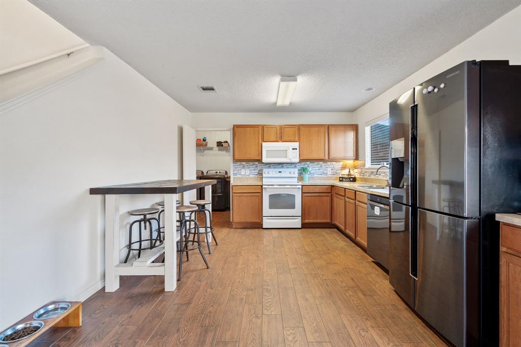 118 Washington Way Venus, TX 76084 - Photo 13 of 31