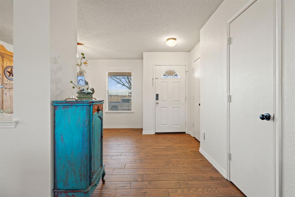 118 Washington Way Venus, TX 76084 - Photo 6 of 31