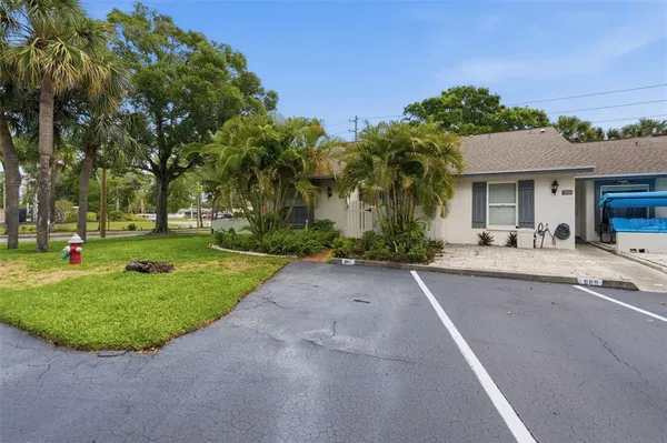 $250,000 | 561 Laguna Vista Court, Largo, FL 33771