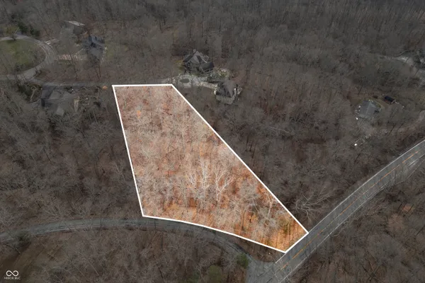 $59,995 | 149 West Hilltop Lane, Nashville, IN 47448