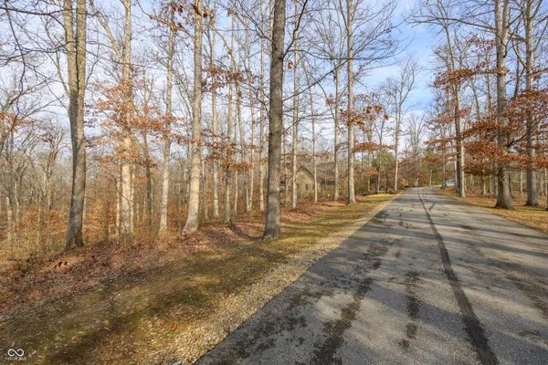 $59,995 | 149 West Hilltop Lane, Nashville, IN 47448