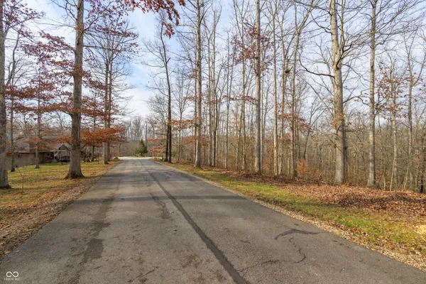 $59,995 | 149 West Hilltop Lane, Nashville, IN 47448