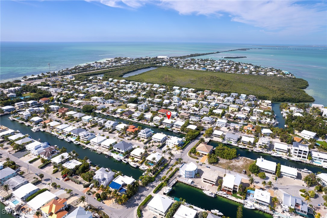 189 Gulfview Drive Islamorada, FL 33036 - Photo 14 of 49 a view of a city