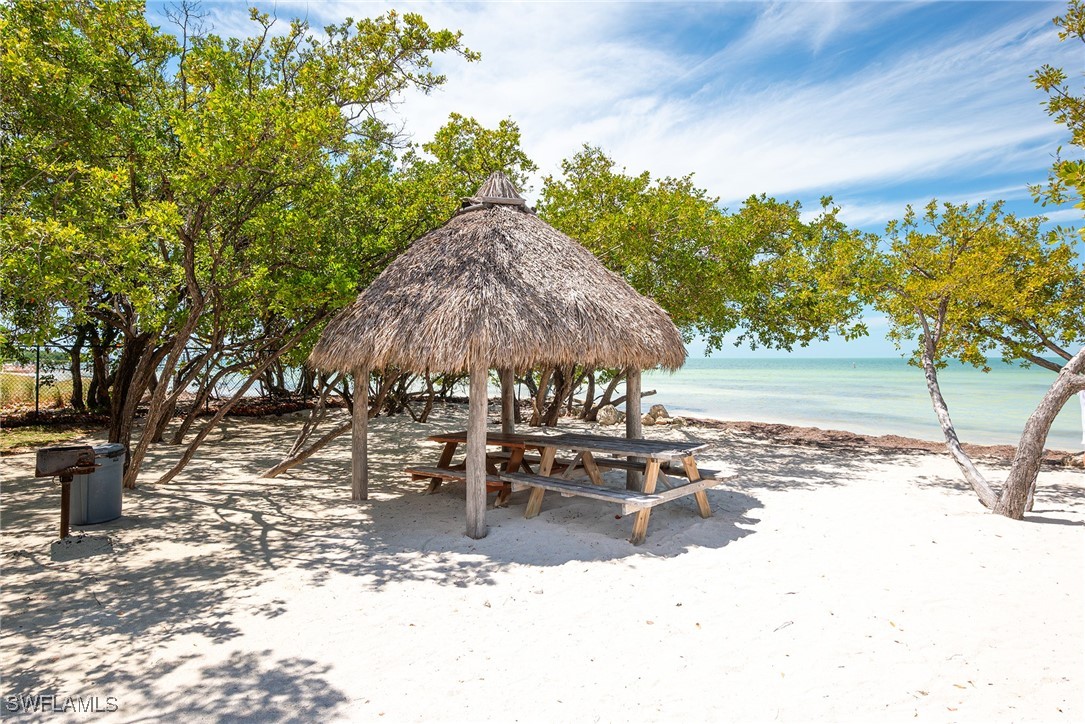 189 Gulfview Drive Islamorada, FL 33036 - Photo 47 of 49 a view of a lake with outdoor space