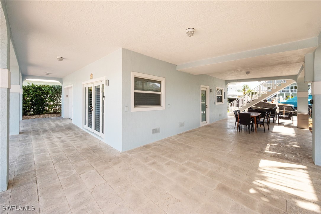 189 Gulfview Drive Islamorada, FL 33036 - Photo 7 of 49 a view of a livingroom with furniture wooden floor and windows