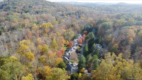 $1,525,000 | 57 Old Town Crossing, Mount Kisco, NY 10549