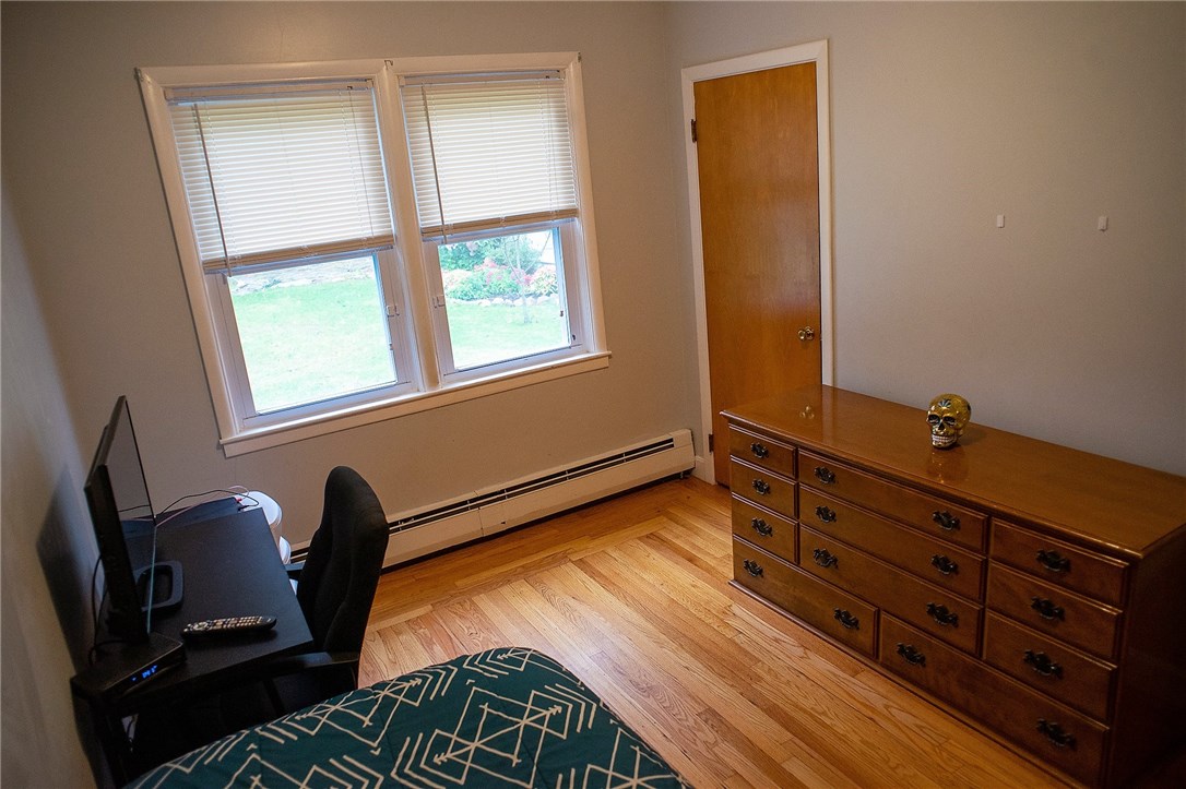 59 Whipple Road Smithfield, RI 02917 - Photo 16 of 19 Gallery Image 16