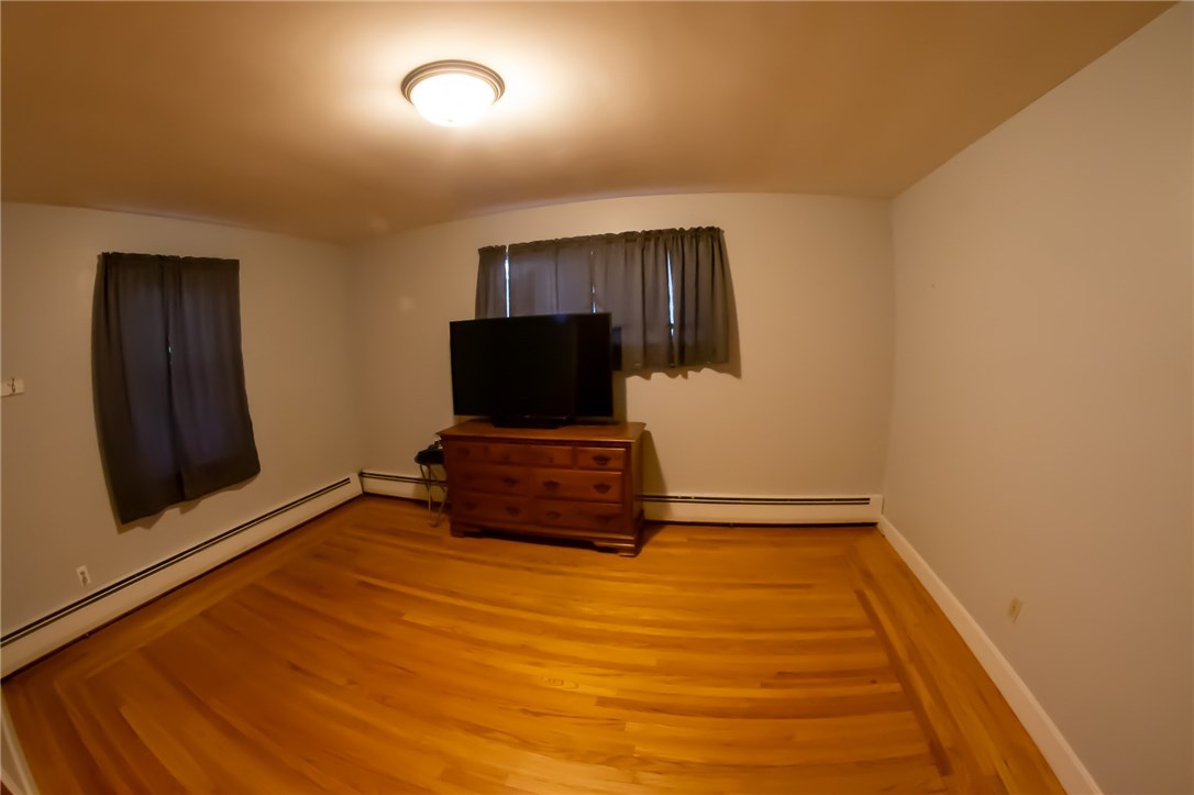 59 Whipple Road Smithfield, RI 02917 - Photo 17 of 19 Gallery Image 17