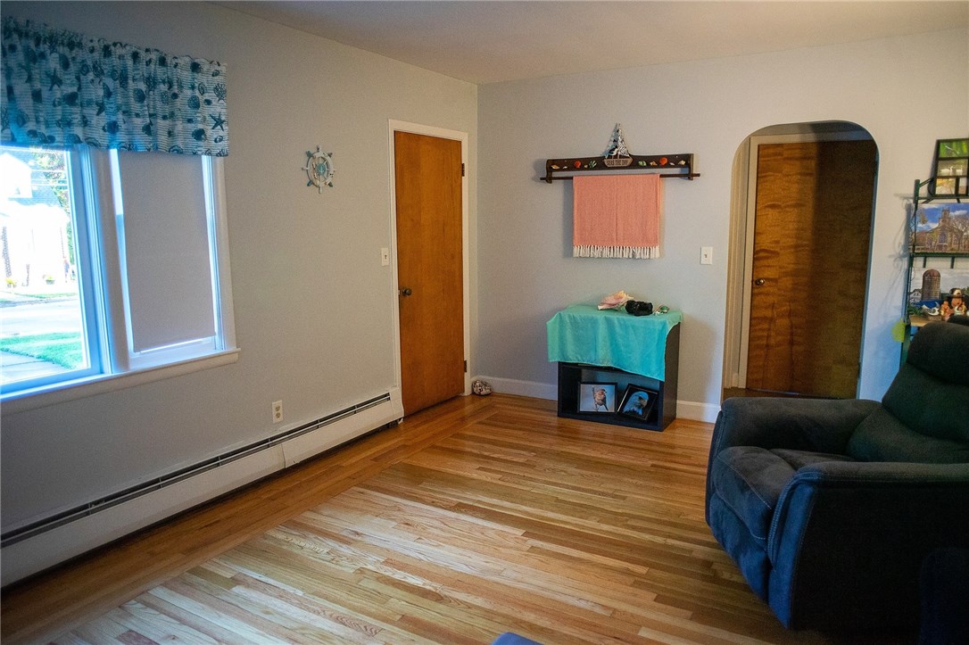 59 Whipple Road Smithfield, RI 02917 - Photo 8 of 19 Gallery Image 8