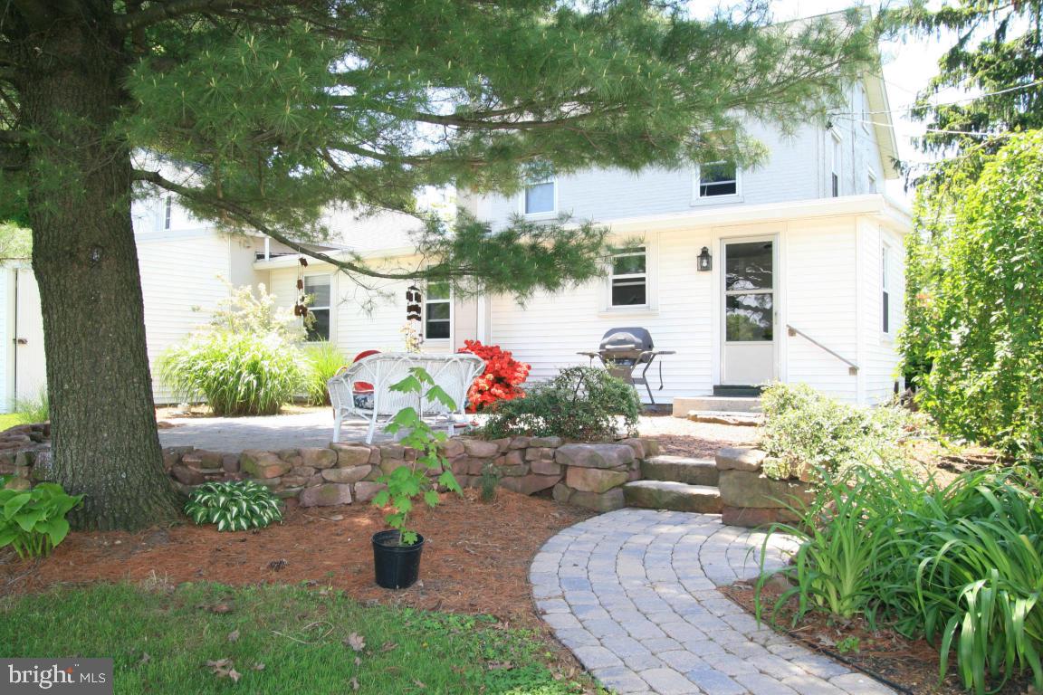 1207 Lebanon Road Manheim, PA 17545 - Photo 20 of 23