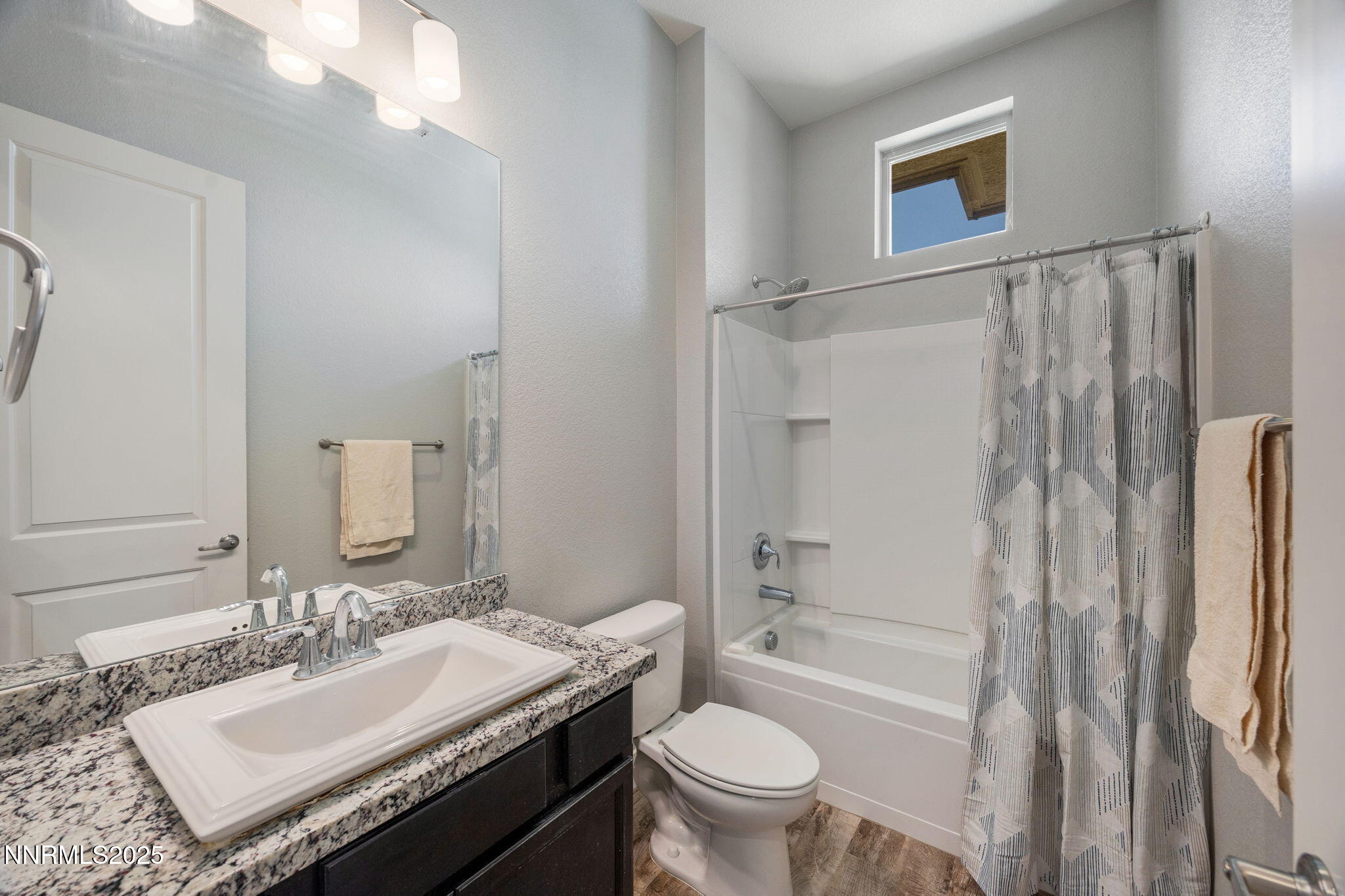 698 Raptor Way Fernley, NV 89408 - Photo 12 of 42 5-web-or-mls-698 Raptor Way-6
