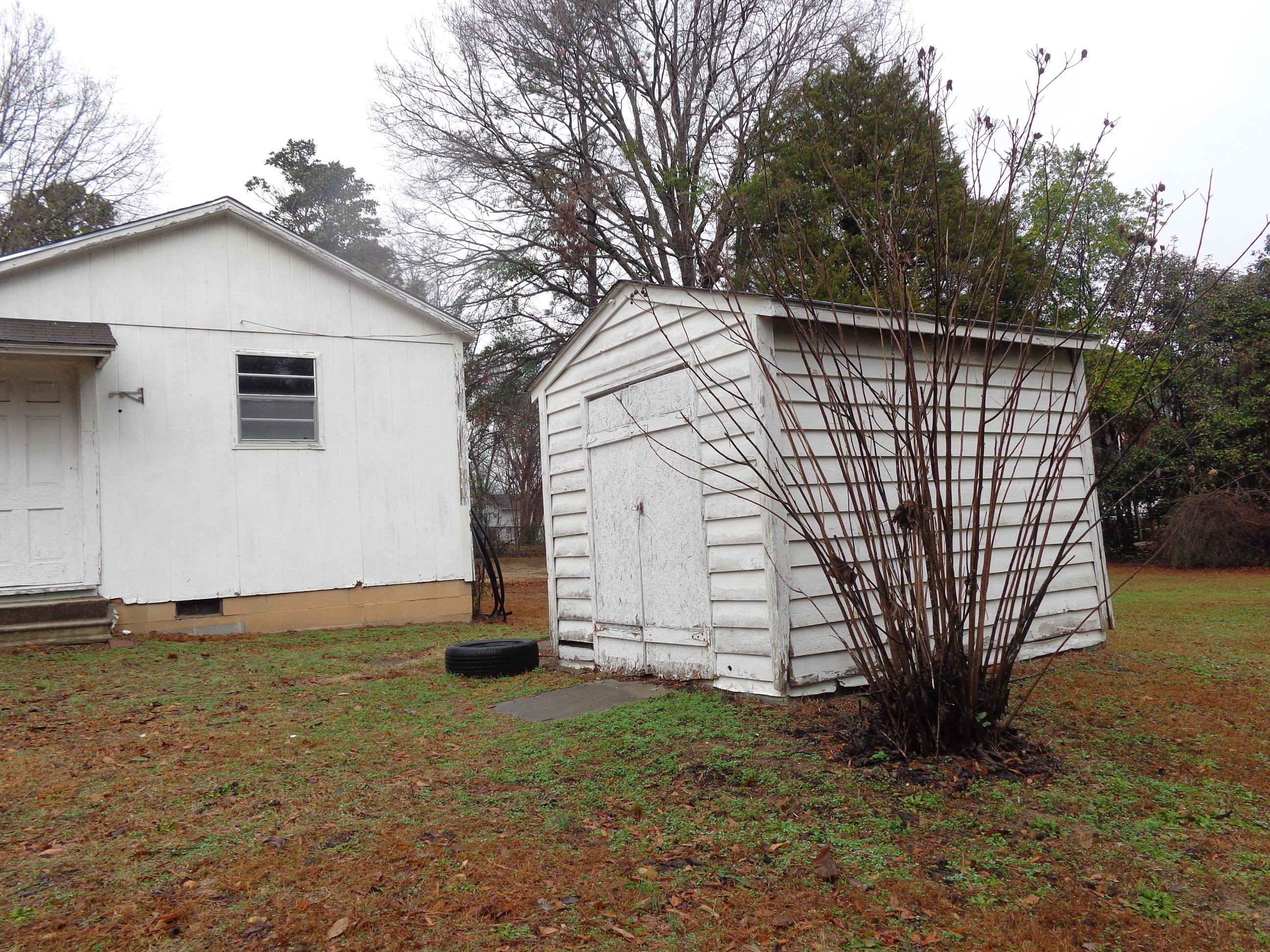 112 North Brookwood Avenue Rockingham, NC 28379 - Photo 16 of 17 Additional storage building.
