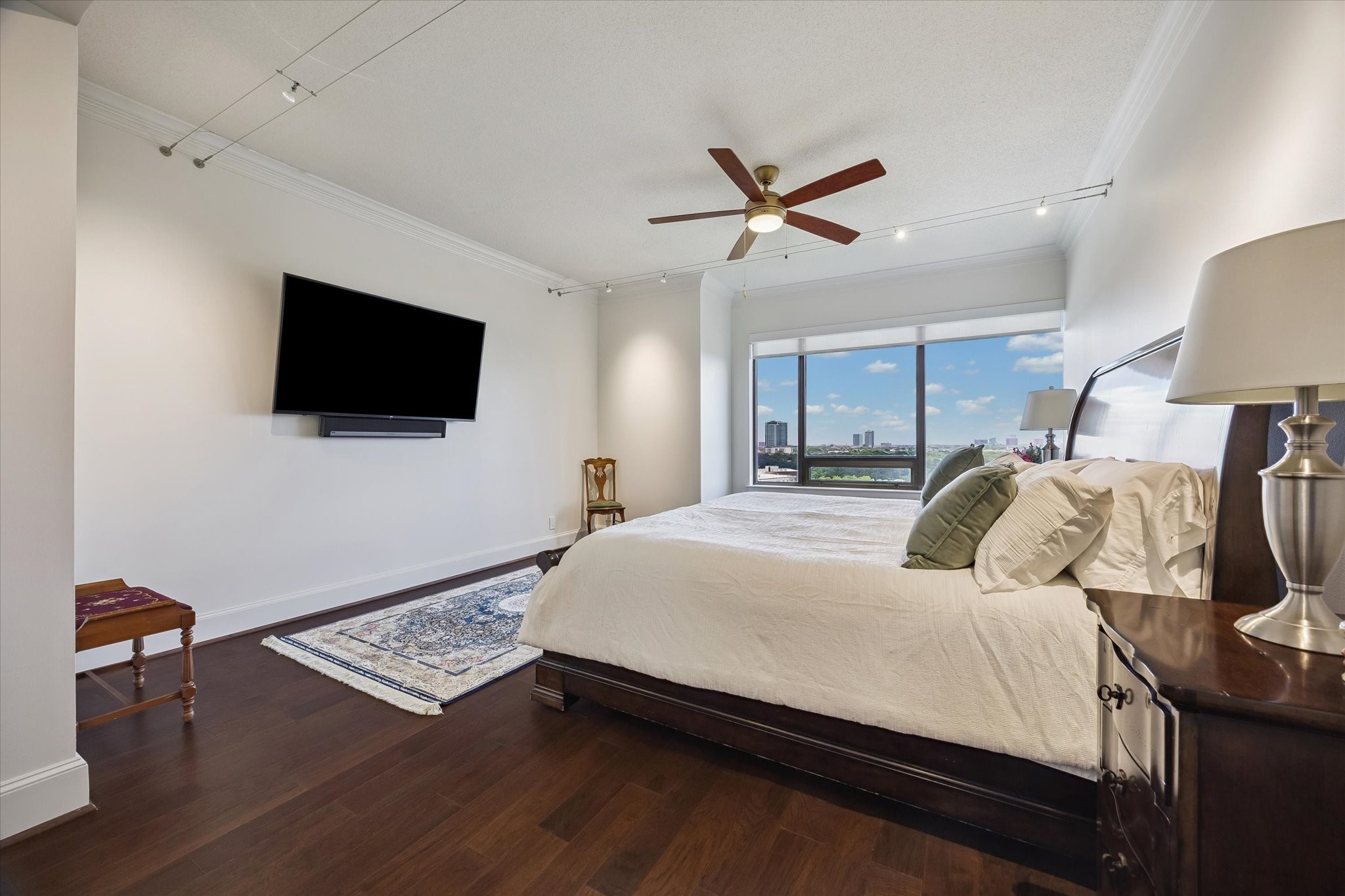 101 Westcott Street, Unit 1202 Houston, TX 77007 - Photo 24 of 40