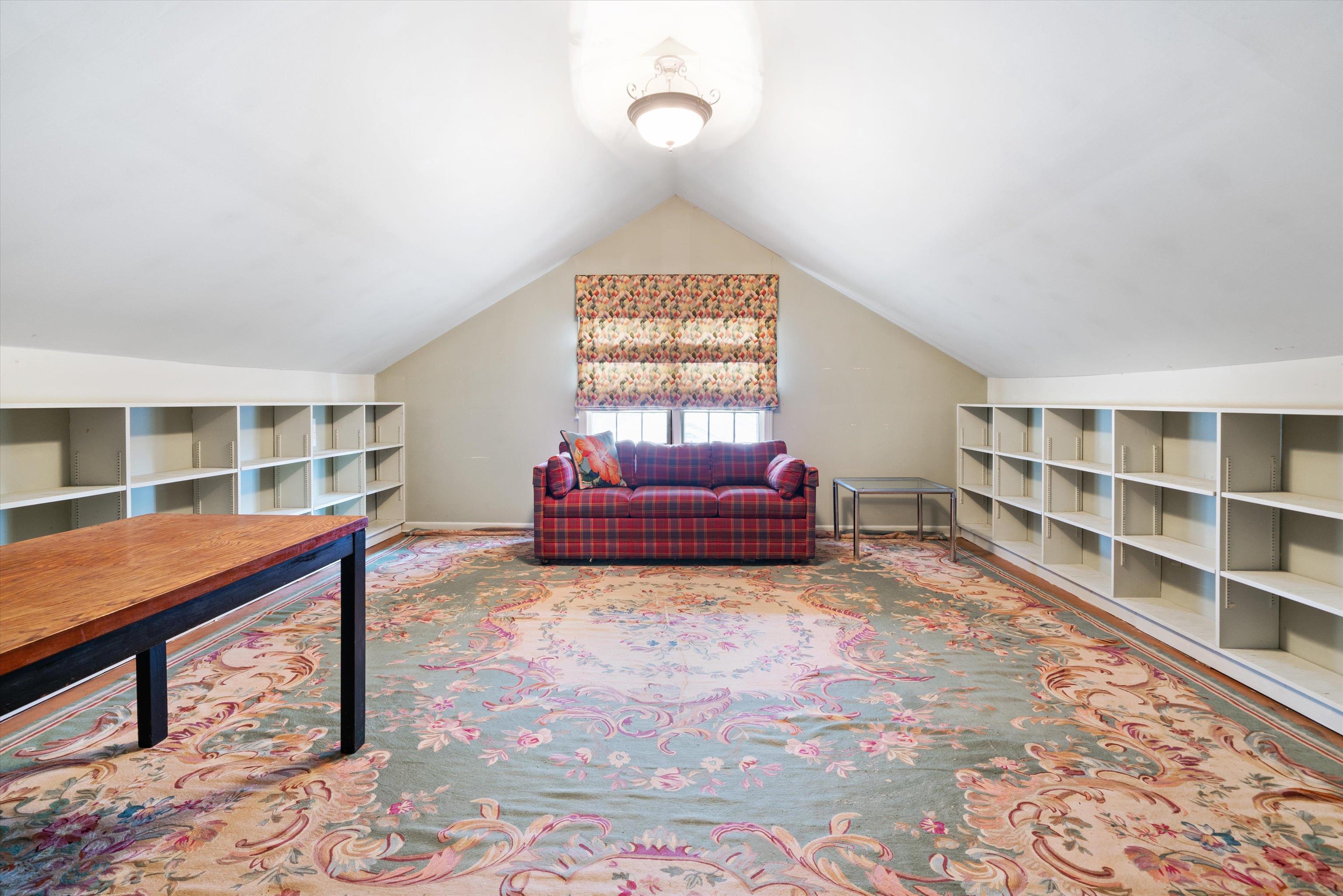 3425 Walnut Grove Road Memphis, TN 38111 - Photo 22 of 25 a living room with furniture and a window