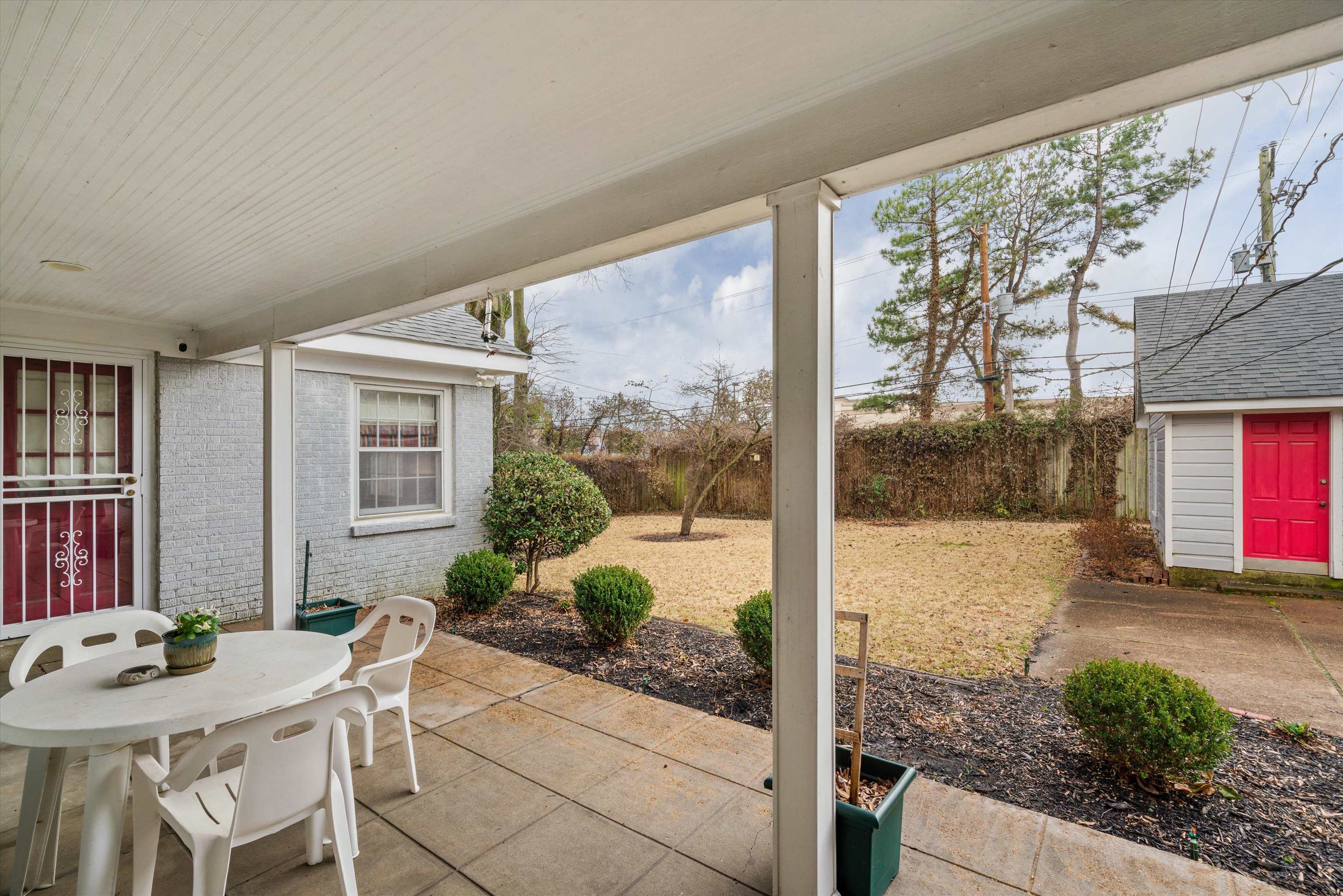 3425 Walnut Grove Road Memphis, TN 38111 - Photo 24 of 25 a outdoor space view with a sitting space