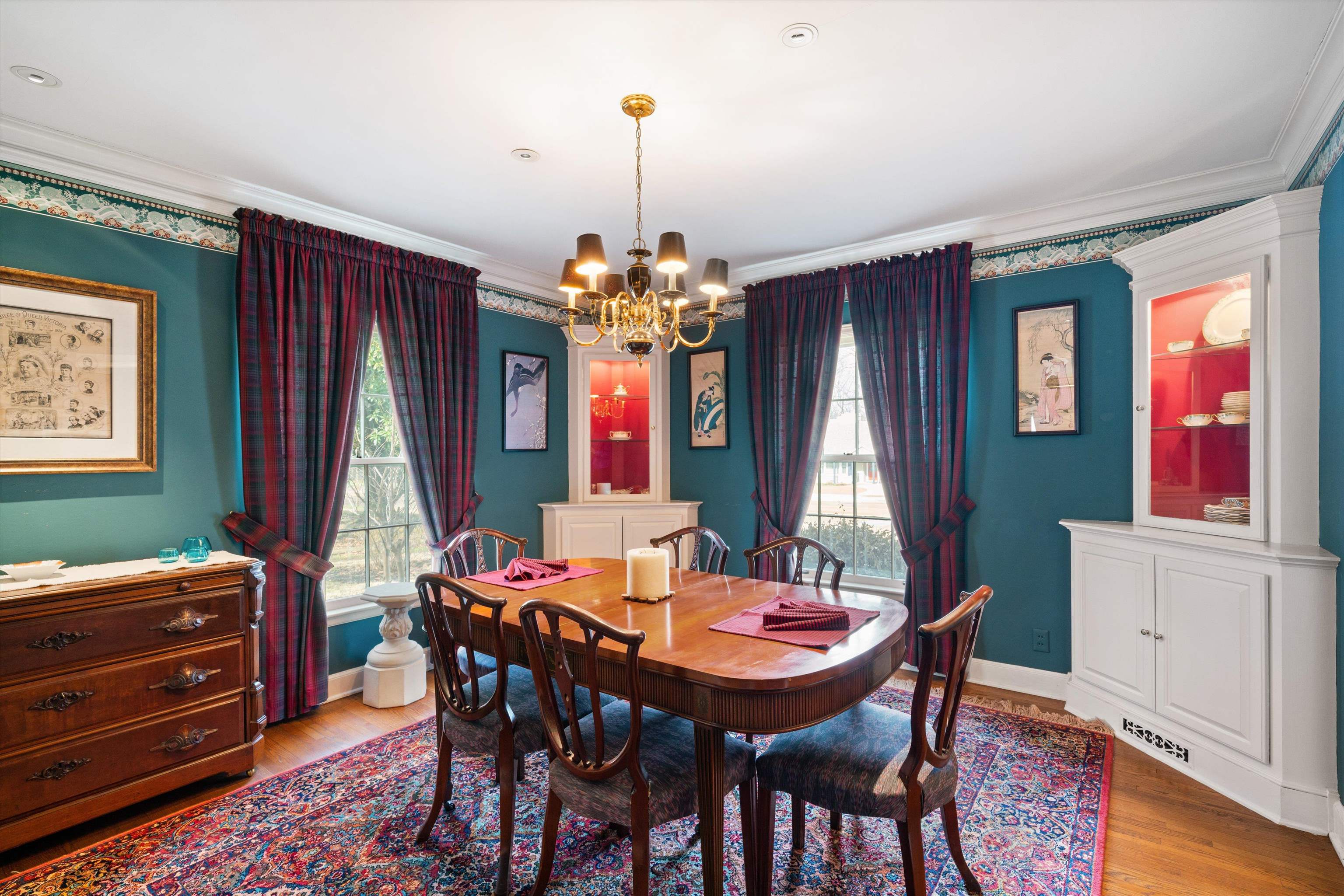 3425 Walnut Grove Road Memphis, TN 38111 - Photo 6 of 25 a view of a dining room with furniture and window
