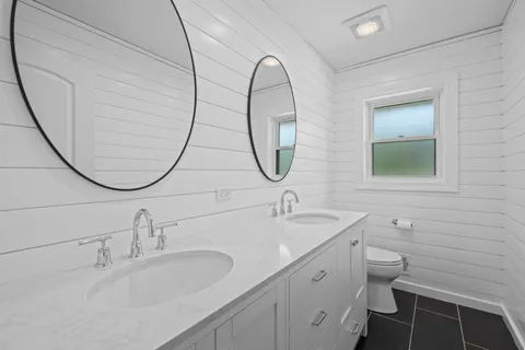 $589,000 | 4 Garden Court, Prospect Heights, IL 60070