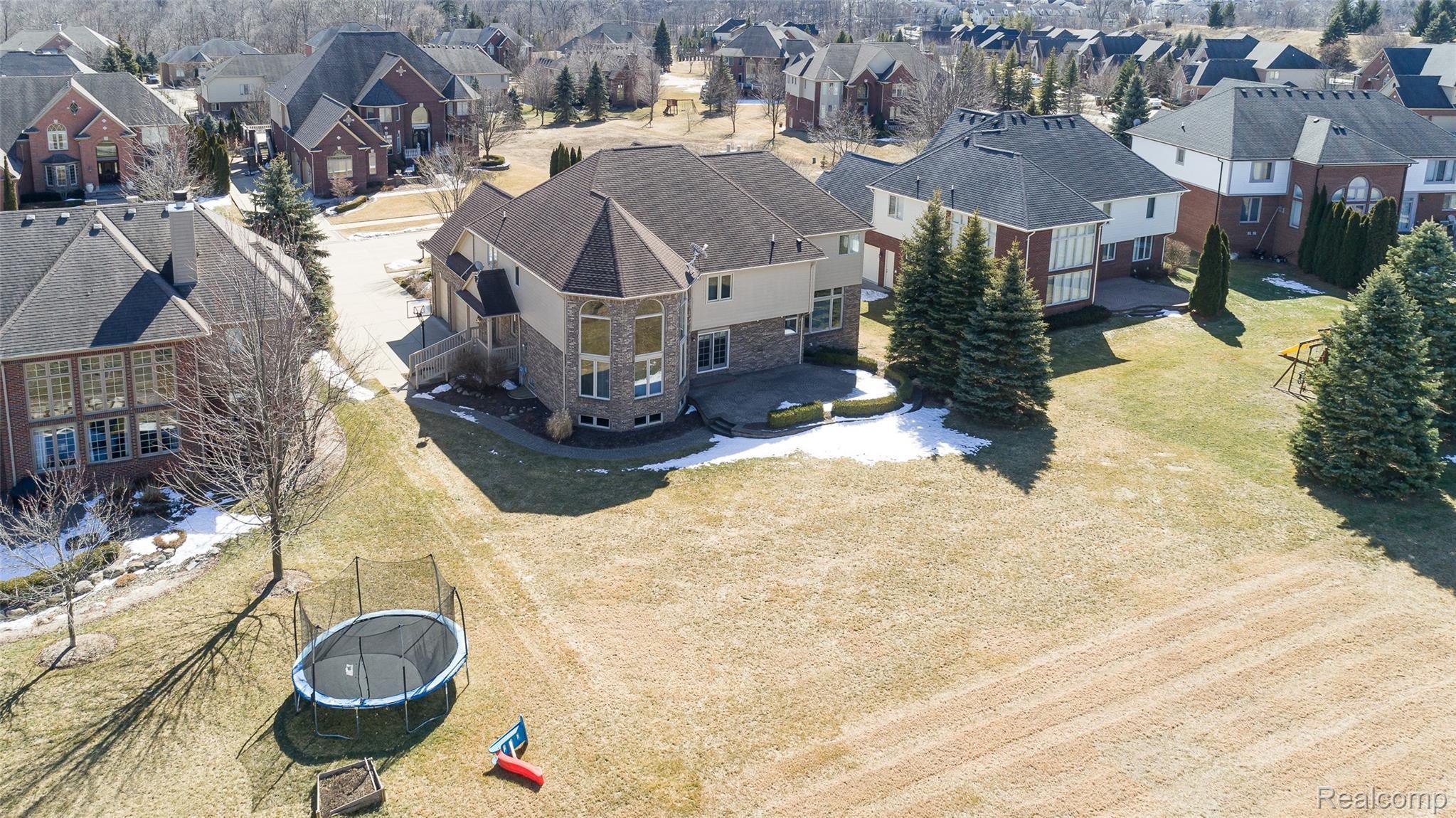 702 Panorama Drive Rochester, MI 48306 - Photo 18 of 77 702 panorama aerials (6).jpg