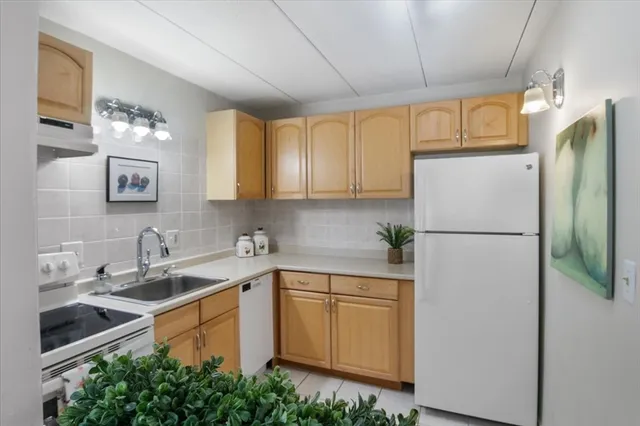 $385,000 | 40 High Street, Unit 207, Dedham, MA 02026