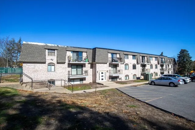 $385,000 | 40 High Street, Unit 207, Dedham, MA 02026