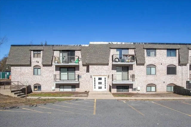 $385,000 | 40 High Street, Unit 207, Dedham, MA 02026